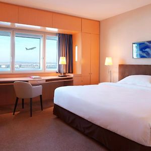 Club Kamer met een King Size Bed